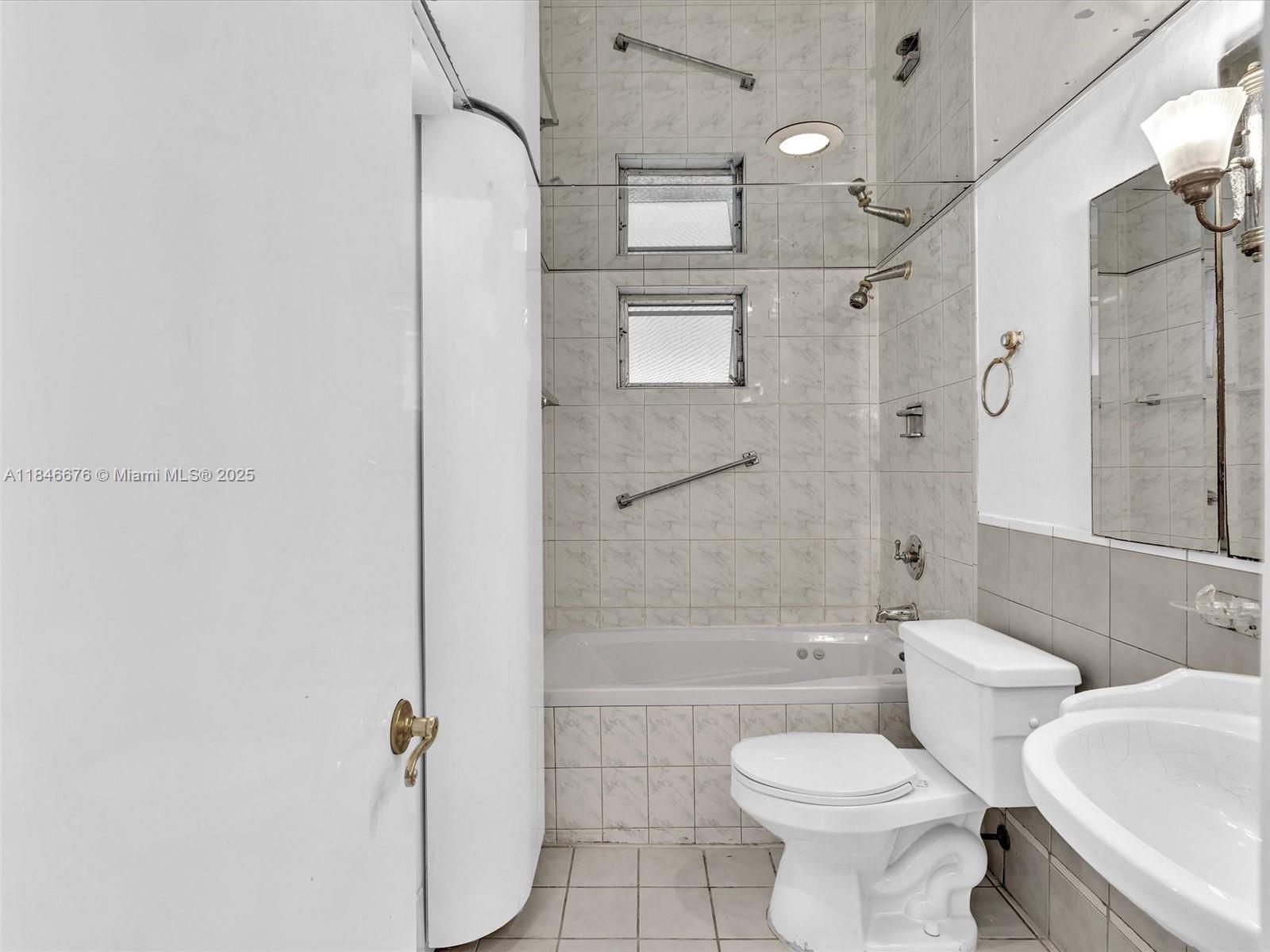 EDEN ISLES CONDO PART 2 - Residential