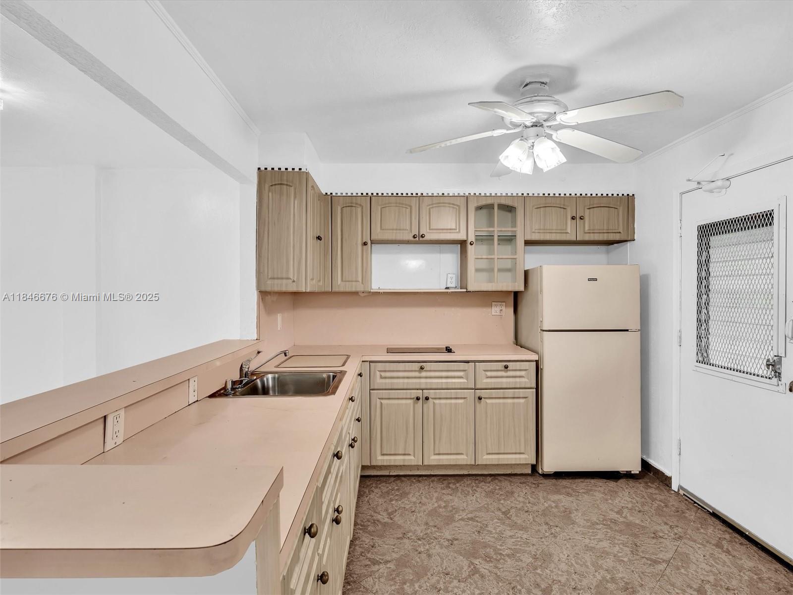 EDEN ISLES CONDO PART 2 - Residential