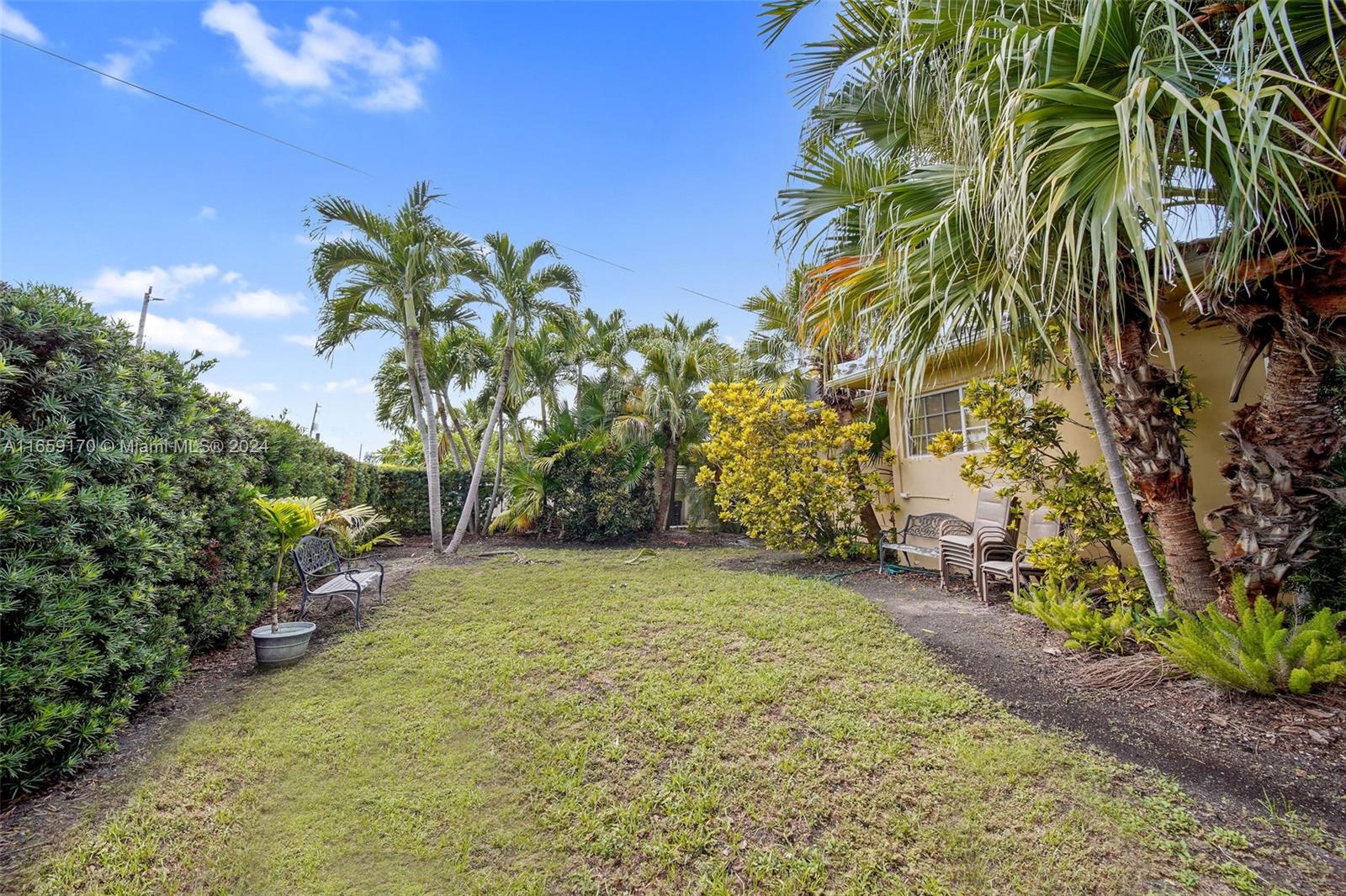 ALTOS DEL MAR NO 5 - Residential Lease