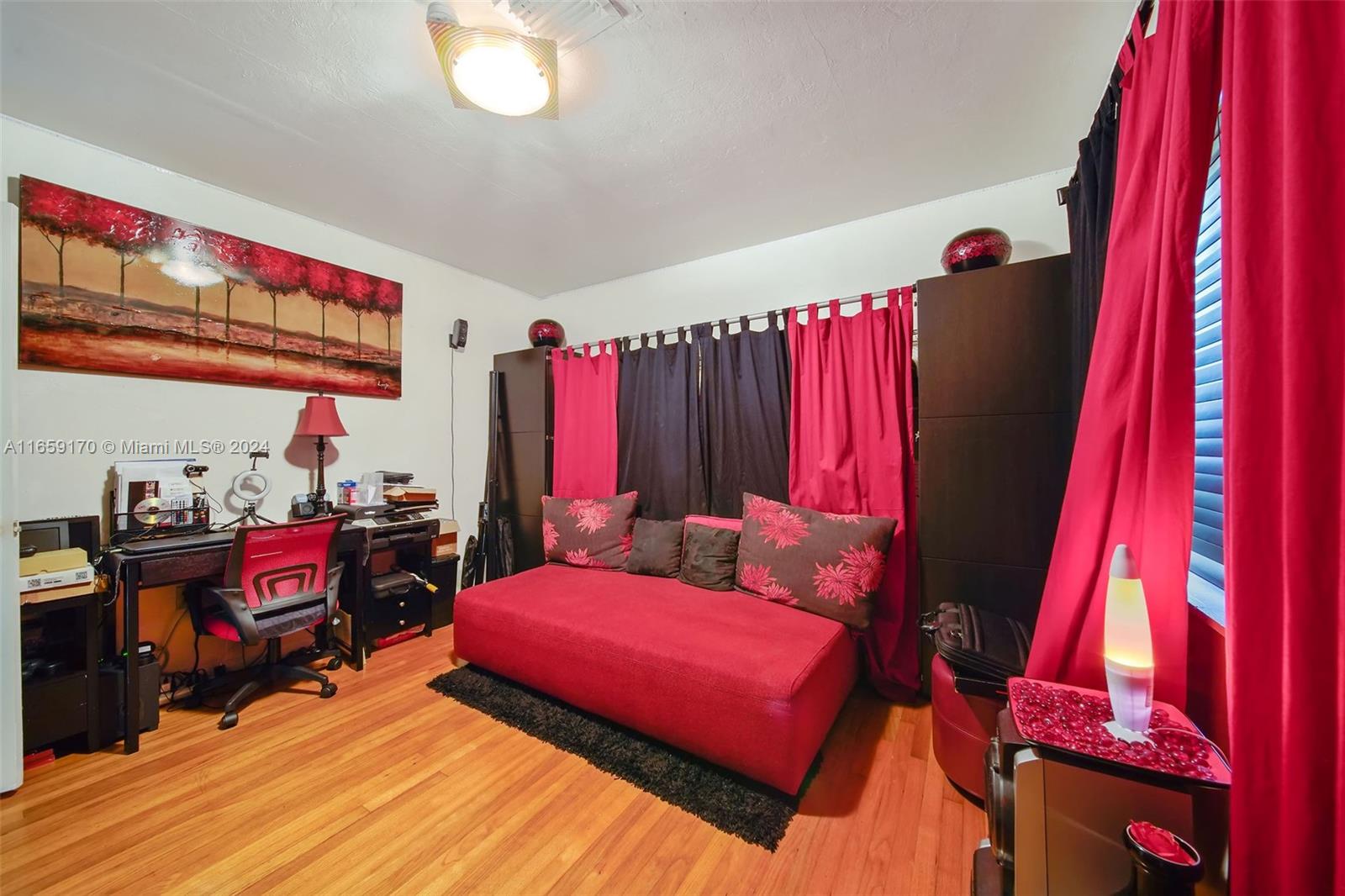 ALTOS DEL MAR NO 5 - Residential Lease