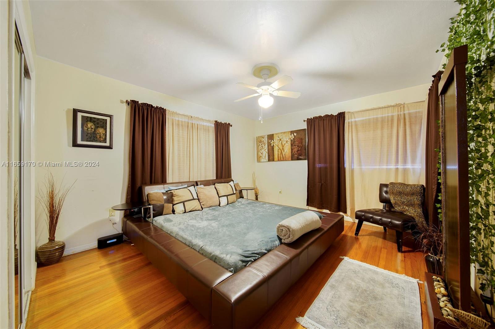 ALTOS DEL MAR NO 5 - Residential Lease