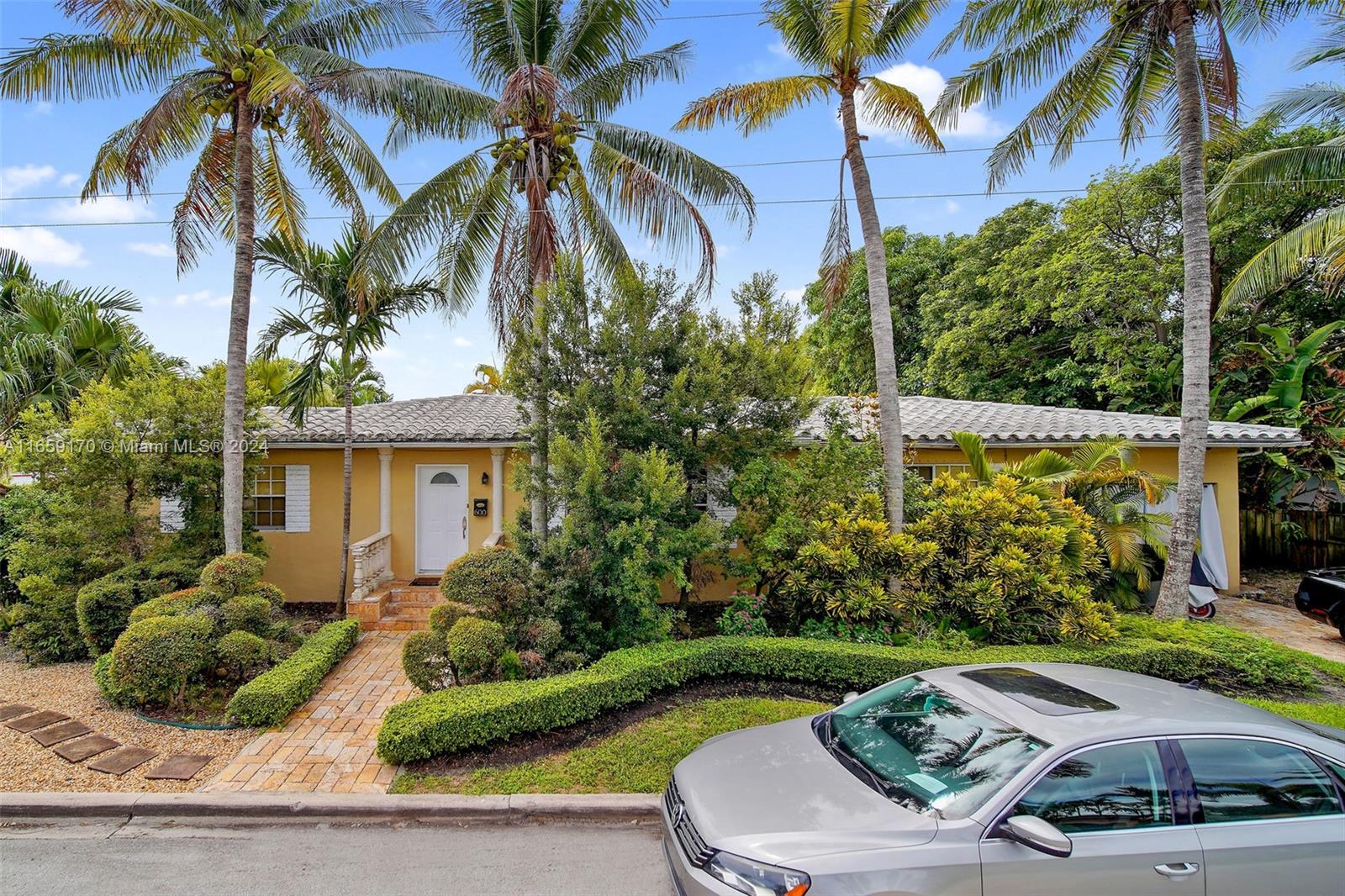 ALTOS DEL MAR NO 5 - Residential Lease