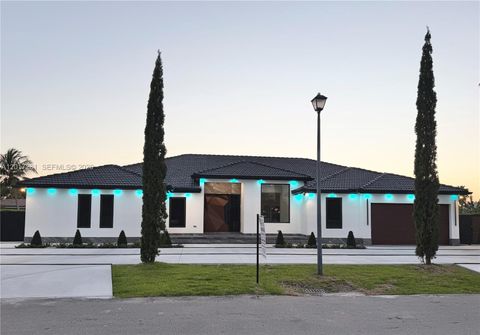 Photo of 19880 SW 134th Ave, Miami, FL 33177 (MLS # A12017281)