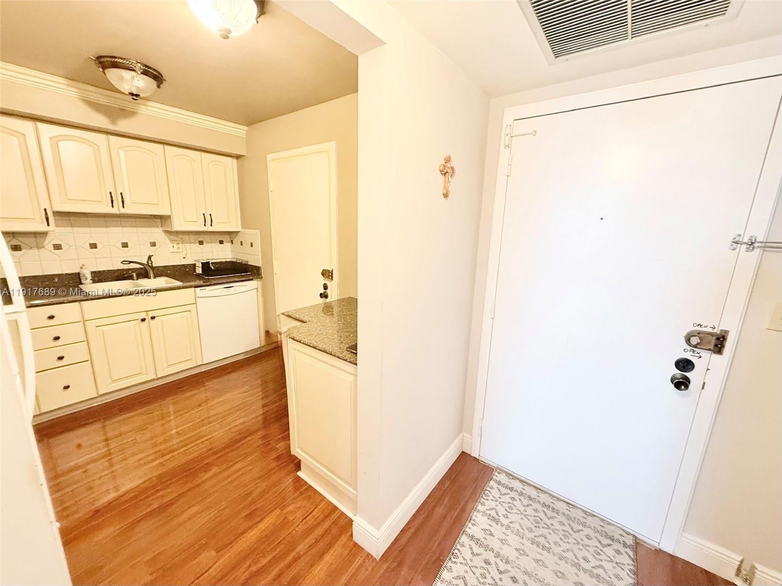 OLYMPUS CONDO PHASE - Residential Lease