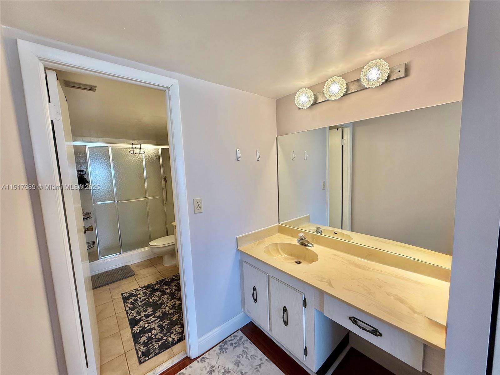 OLYMPUS CONDO PHASE - Residential Lease