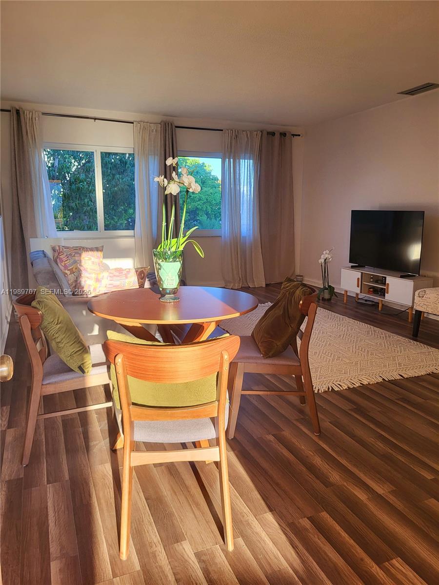 CHATILLON HALL CONDOMINIU - Residential