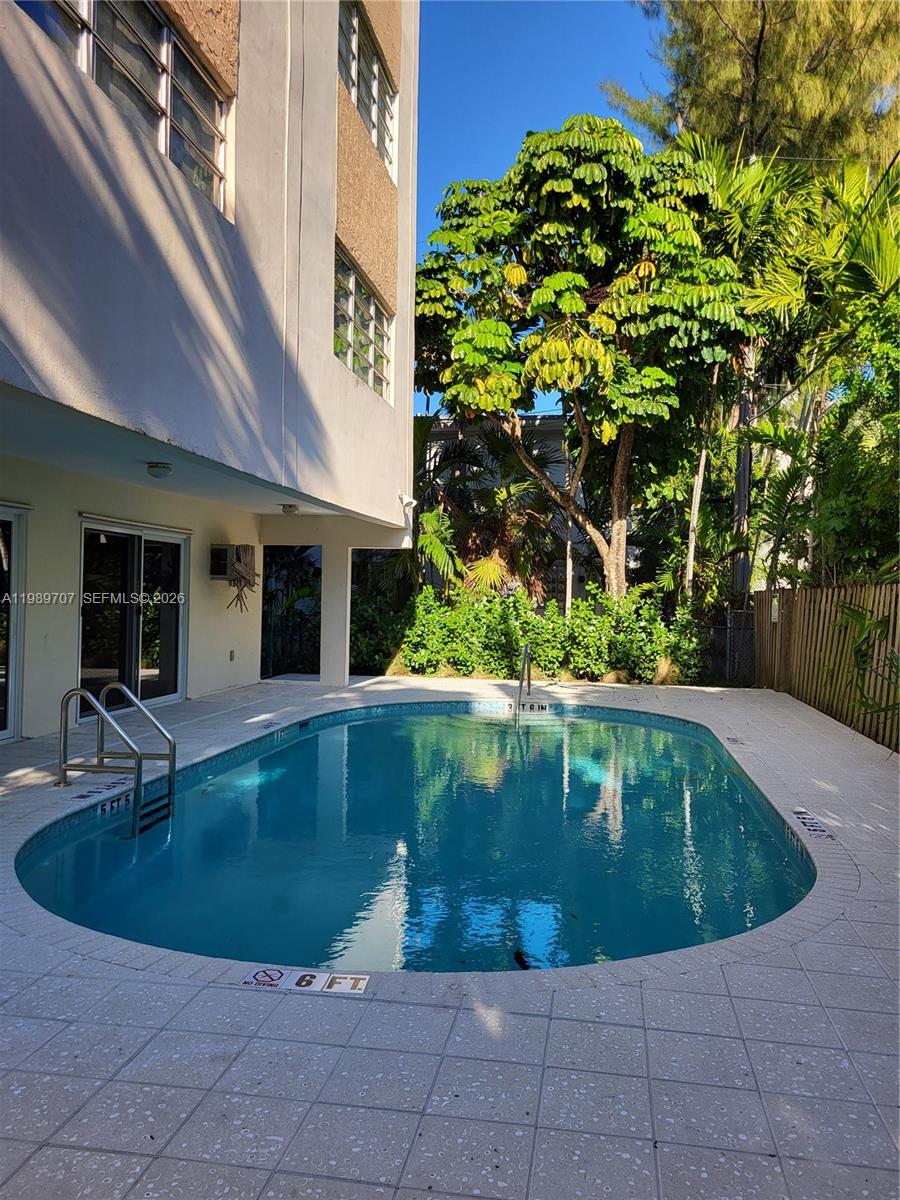 CHATILLON HALL CONDOMINIU - Residential