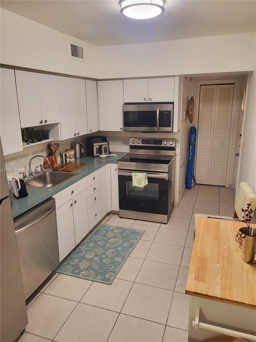 CHATILLON HALL CONDOMINIU - Residential