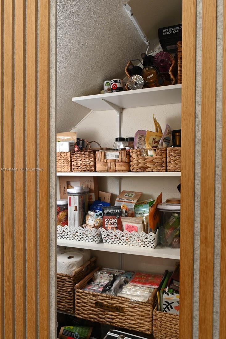 COUNTRY ISLES PHASE II - Residential