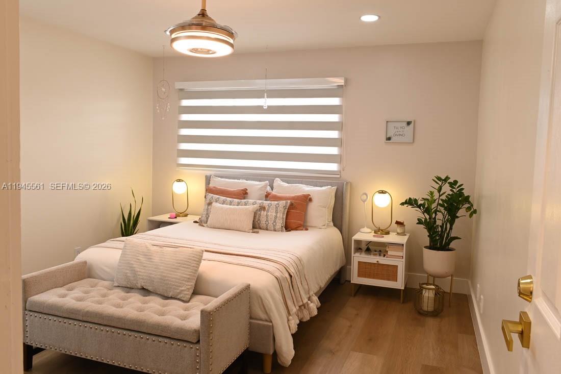 COUNTRY ISLES PHASE II - Residential