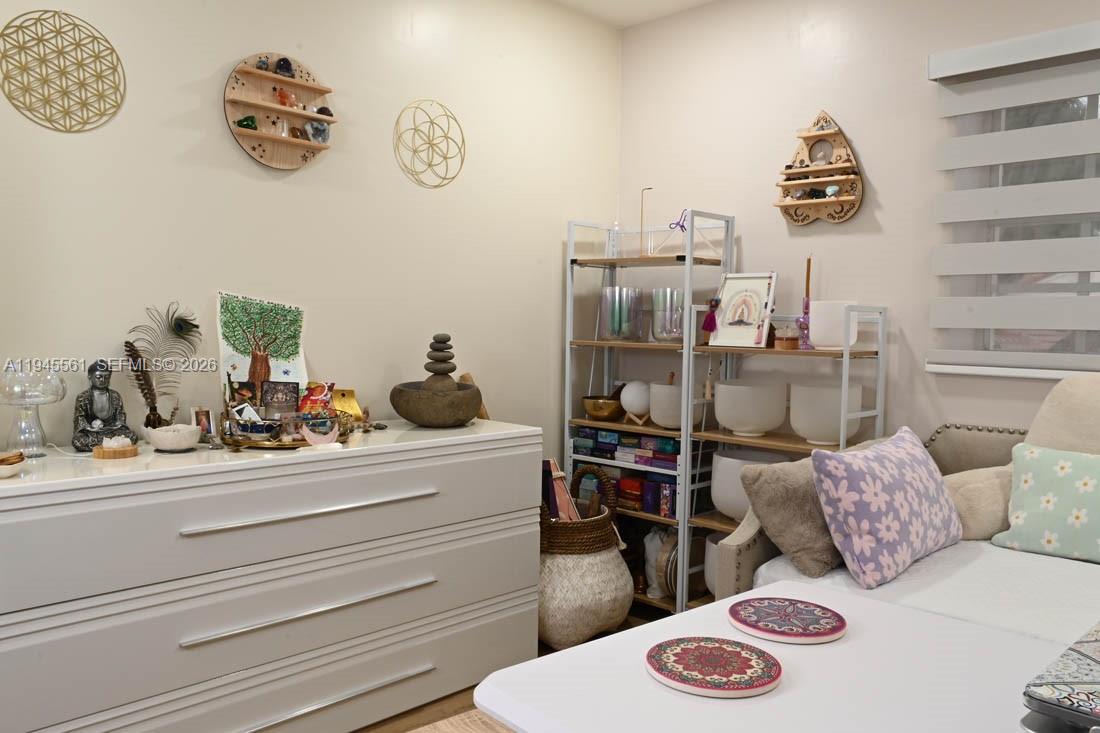 COUNTRY ISLES PHASE II - Residential