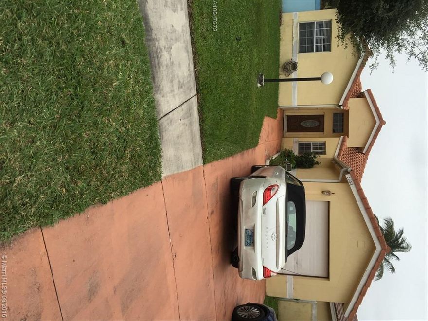 BEAUTIFUL WATER FROM HOME. GATED COMMUNITY CLOSE TO MAJOR HIGHWAYS.*****SHORT SALE SUBJECT TO LENDER APPROVAL***** COMMISSION TO BE DETERMINED BY LENDER*****