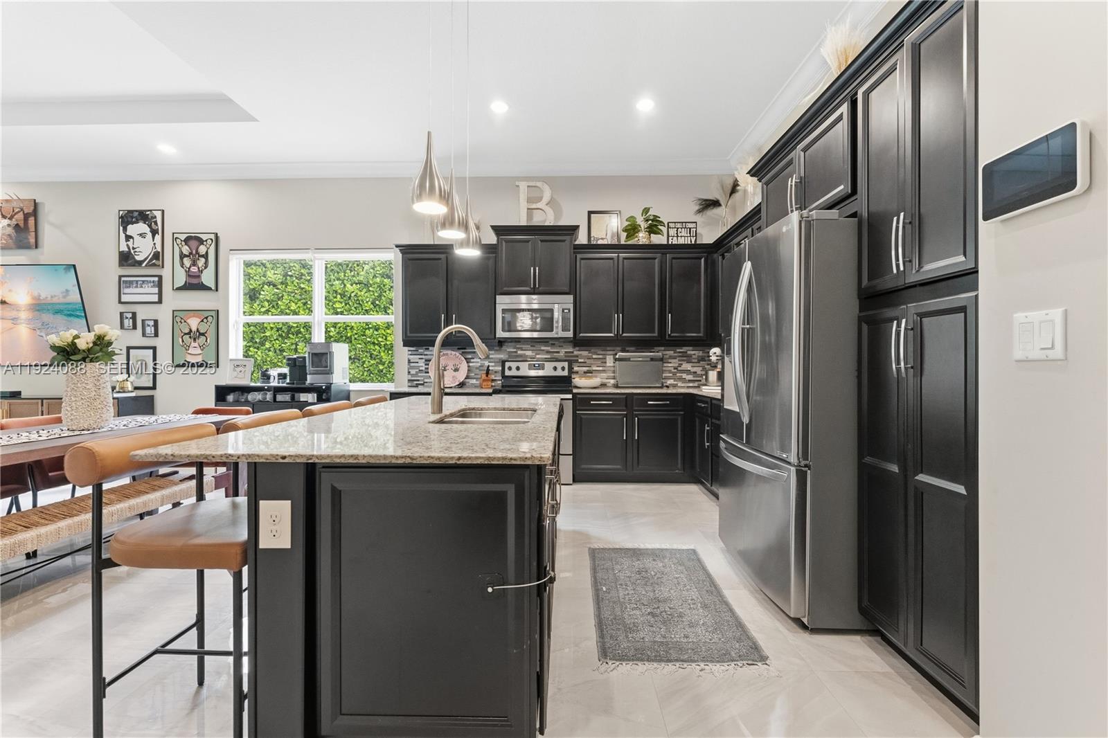 VENETIAN PARC - Residential