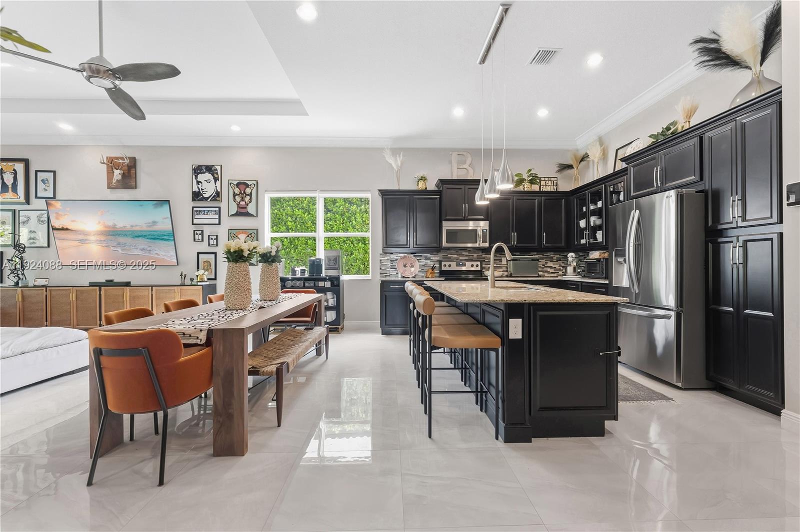 VENETIAN PARC - Residential