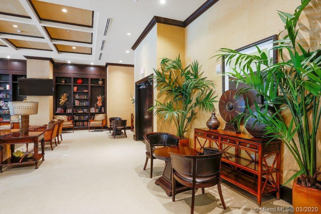 VERANDA CONDO - Residential Lease