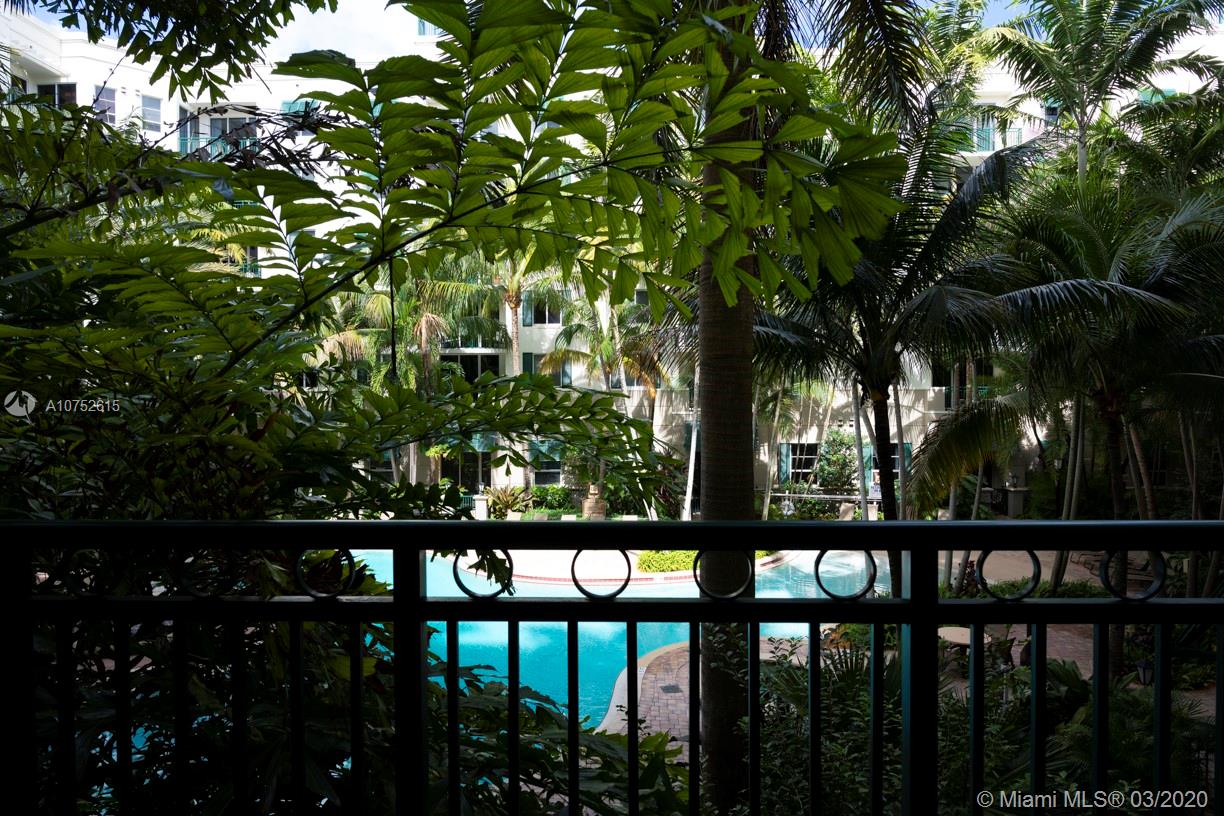 VERANDA CONDO - Residential Lease