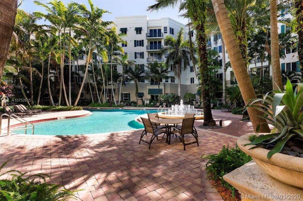 VERANDA CONDO - Residential Lease