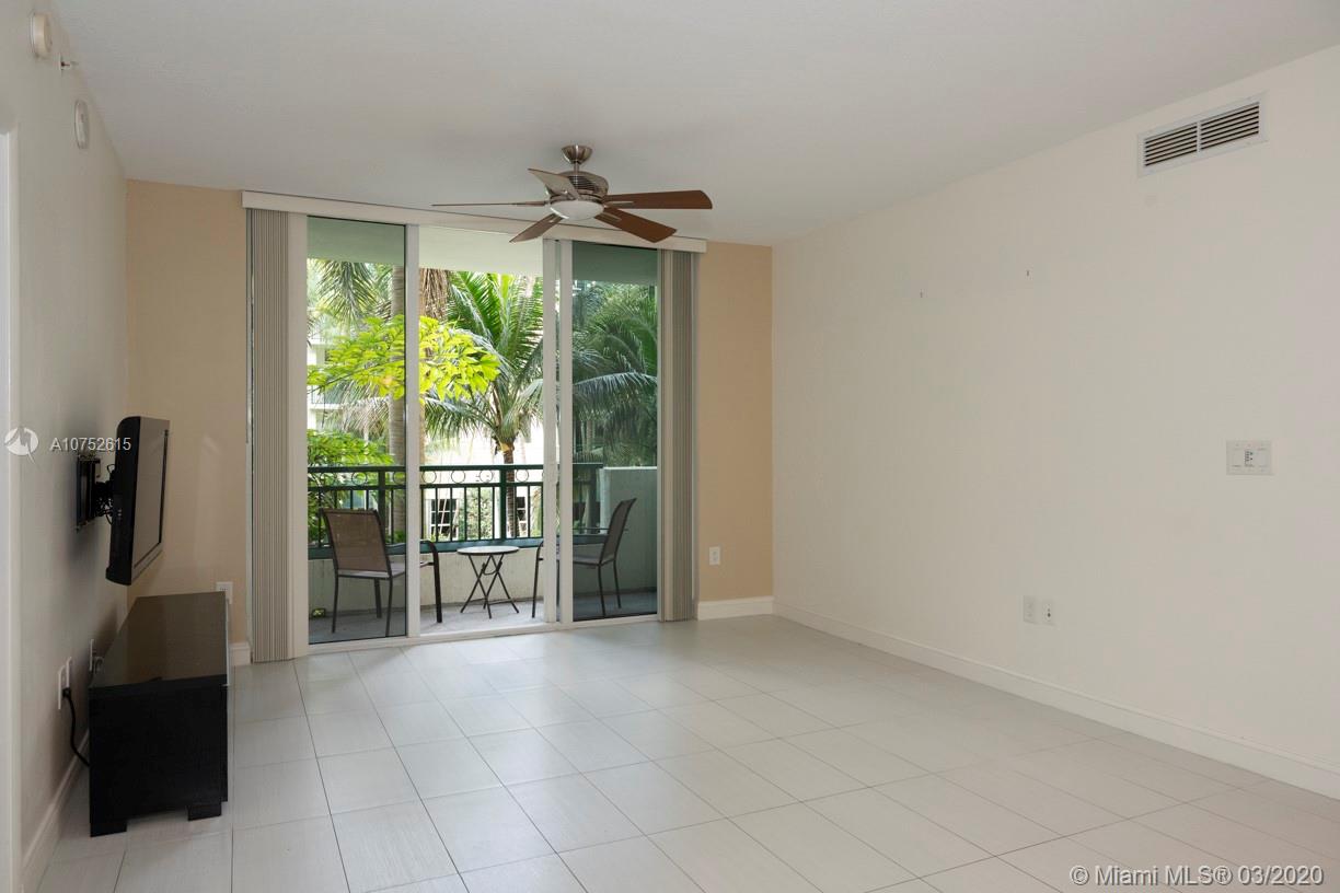 VERANDA CONDO - Residential Lease