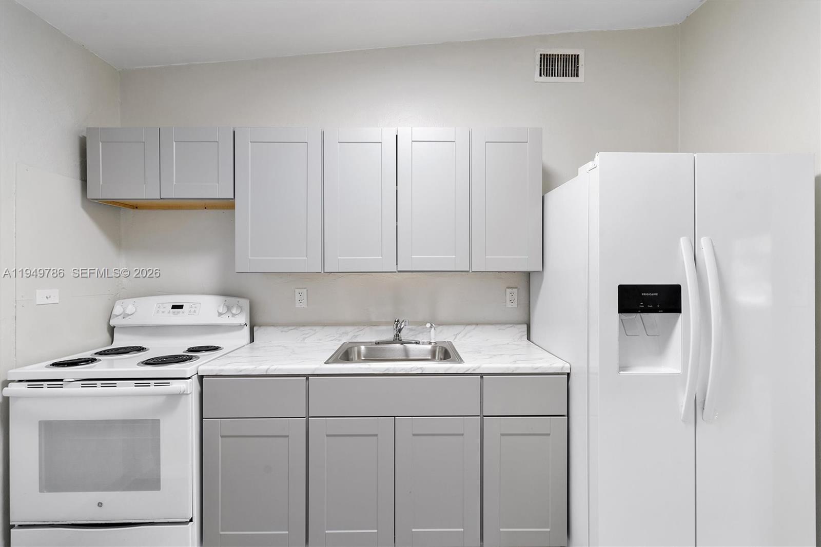 BUNCHE PARK - Residential