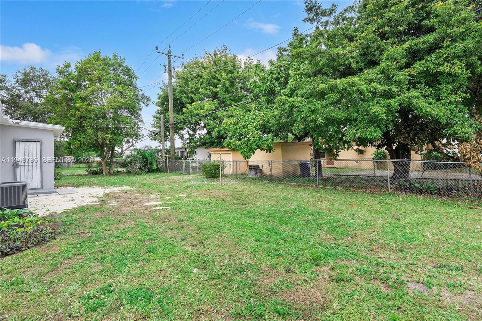 BUNCHE PARK - Residential