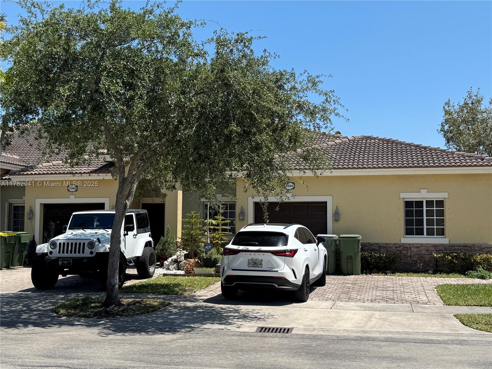 Rental Property at 3384 Ne 11th Dr, Homestead, Miami-Dade County, Florida - Bedrooms: 3 
Bathrooms: 2  - $2,600 MO.