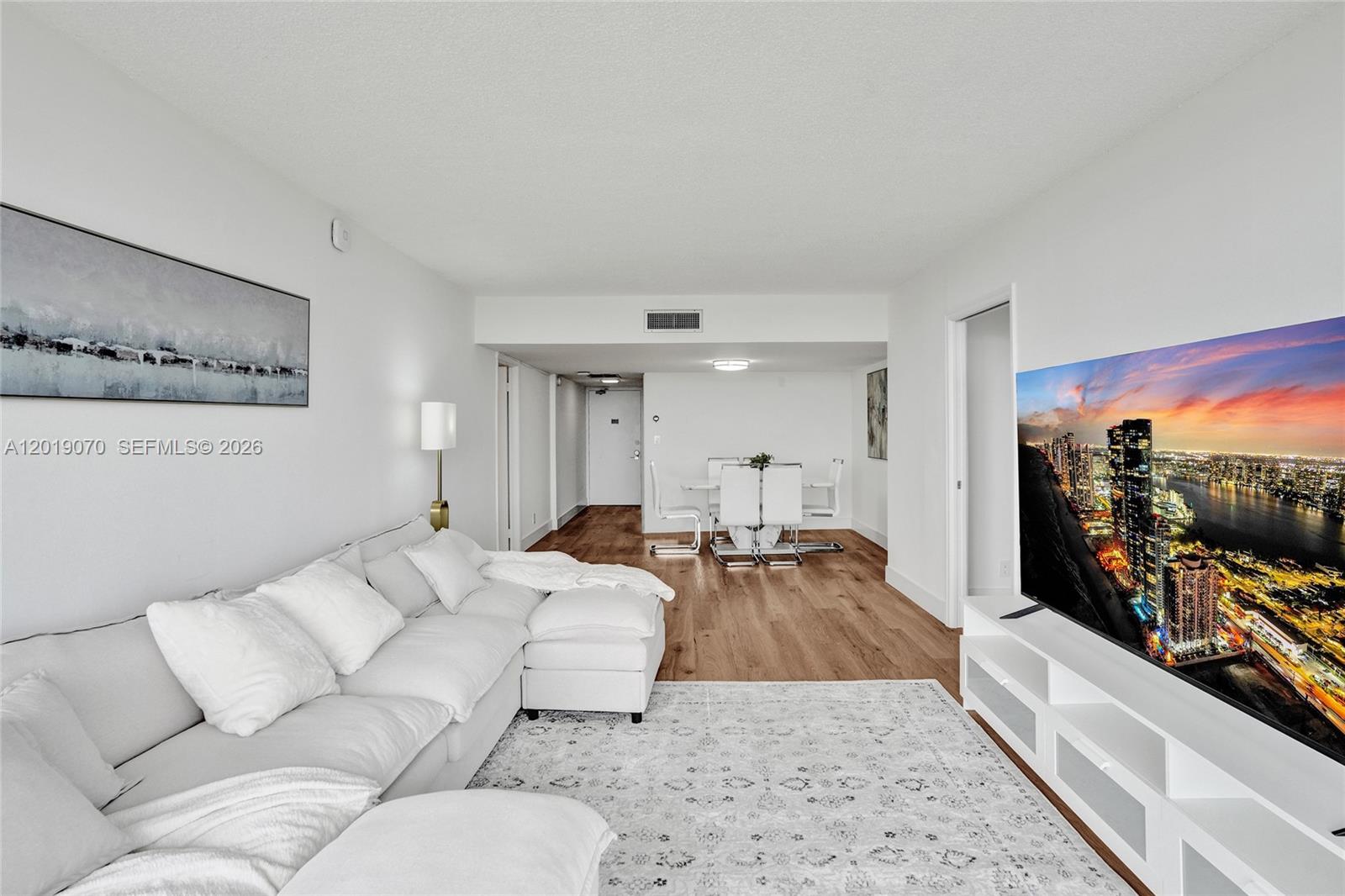 Properties 2 20379 W Country Club Dr 1440
