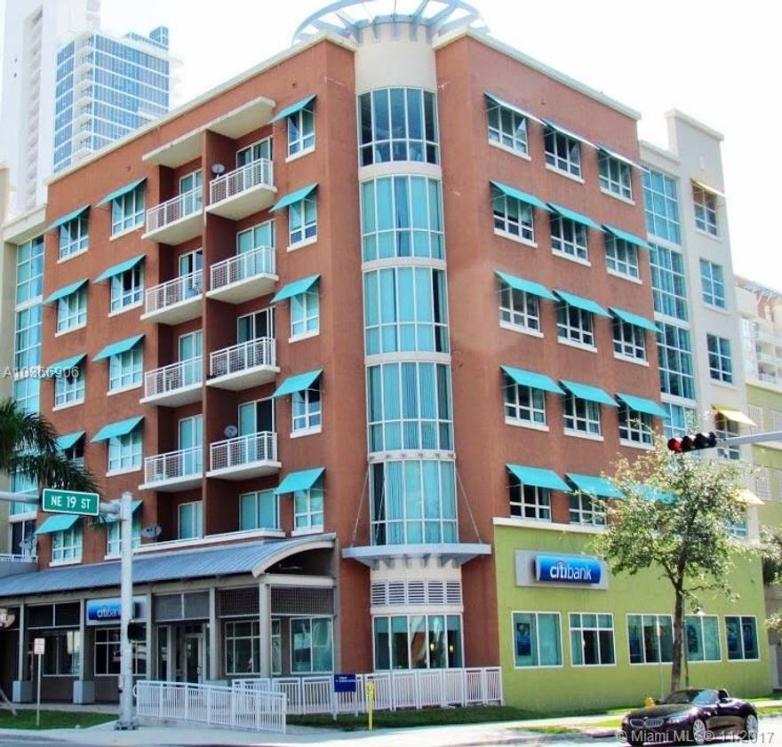 Fabulous contemporary loft with trendy exposed ceiling and magnificent views in top Miami location. Complex is surrounded by tropical luscious landscape exquisitely designed to achieve privacy and relaxed atmosphere right in the middle of the booming city with walking distance to banks, grocery stores and entertainment. Comes with great amenities professional fully equipped gym, heated pool, Jacuzzi, club room