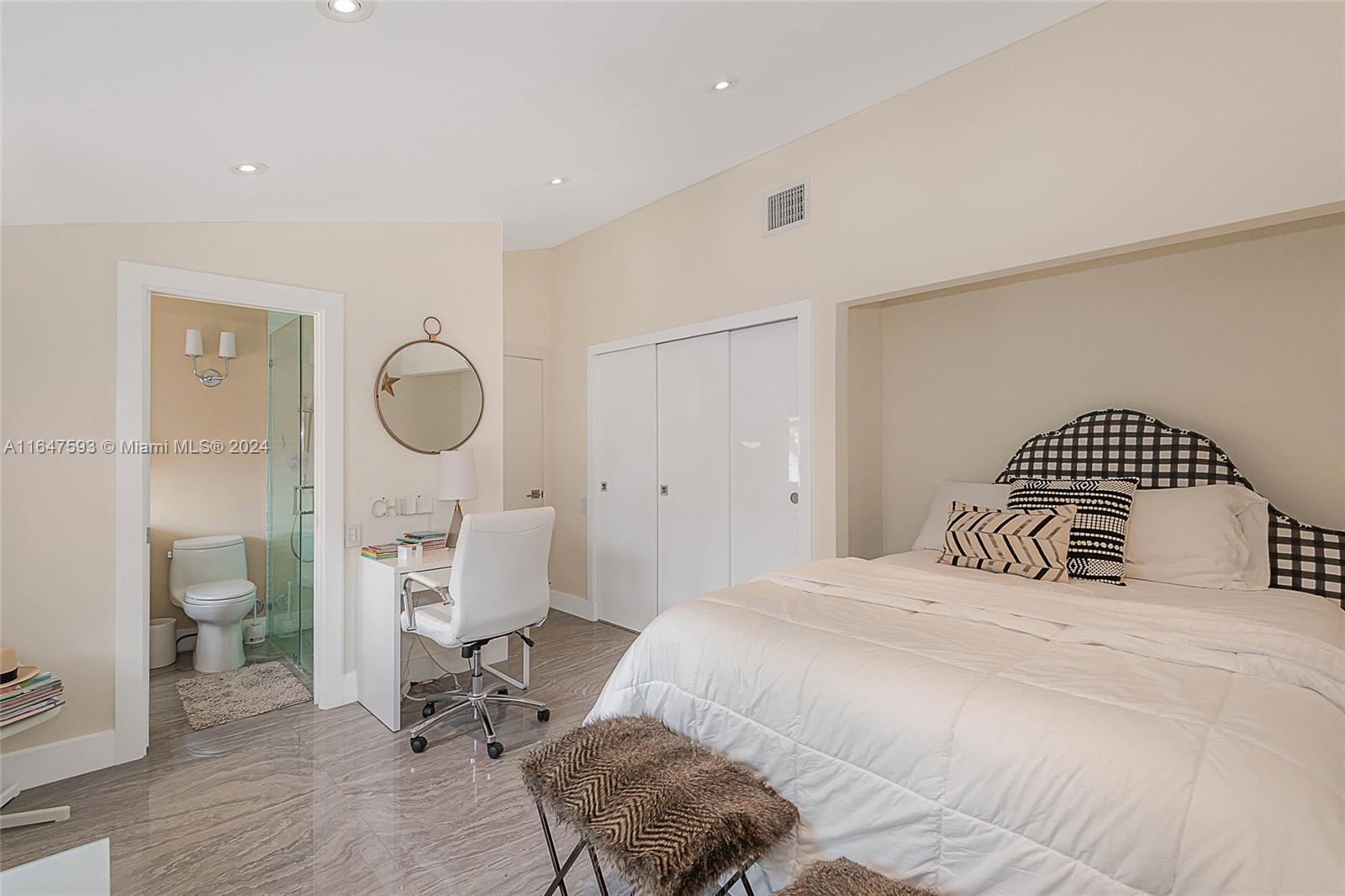 L HERMITAGE - Residential