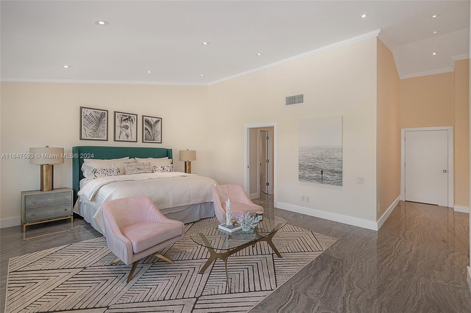 L HERMITAGE - Residential