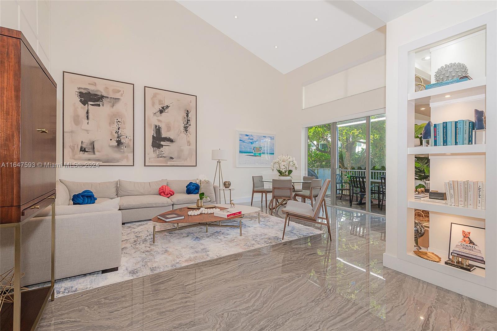 L HERMITAGE - Residential