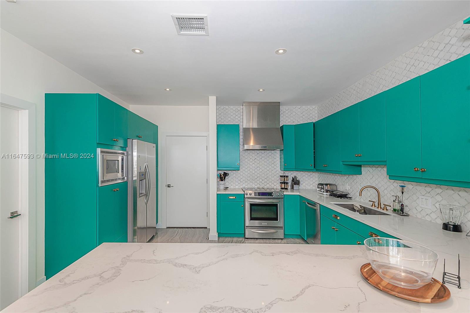 L HERMITAGE - Residential