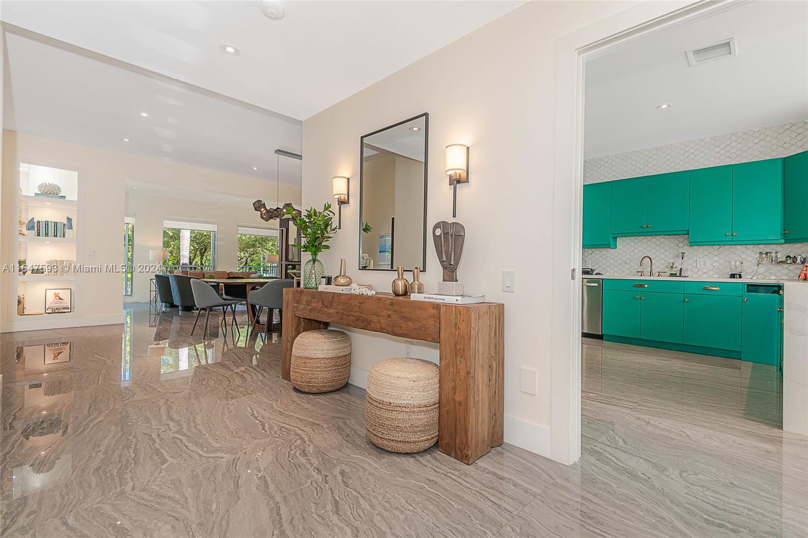 L HERMITAGE - Residential