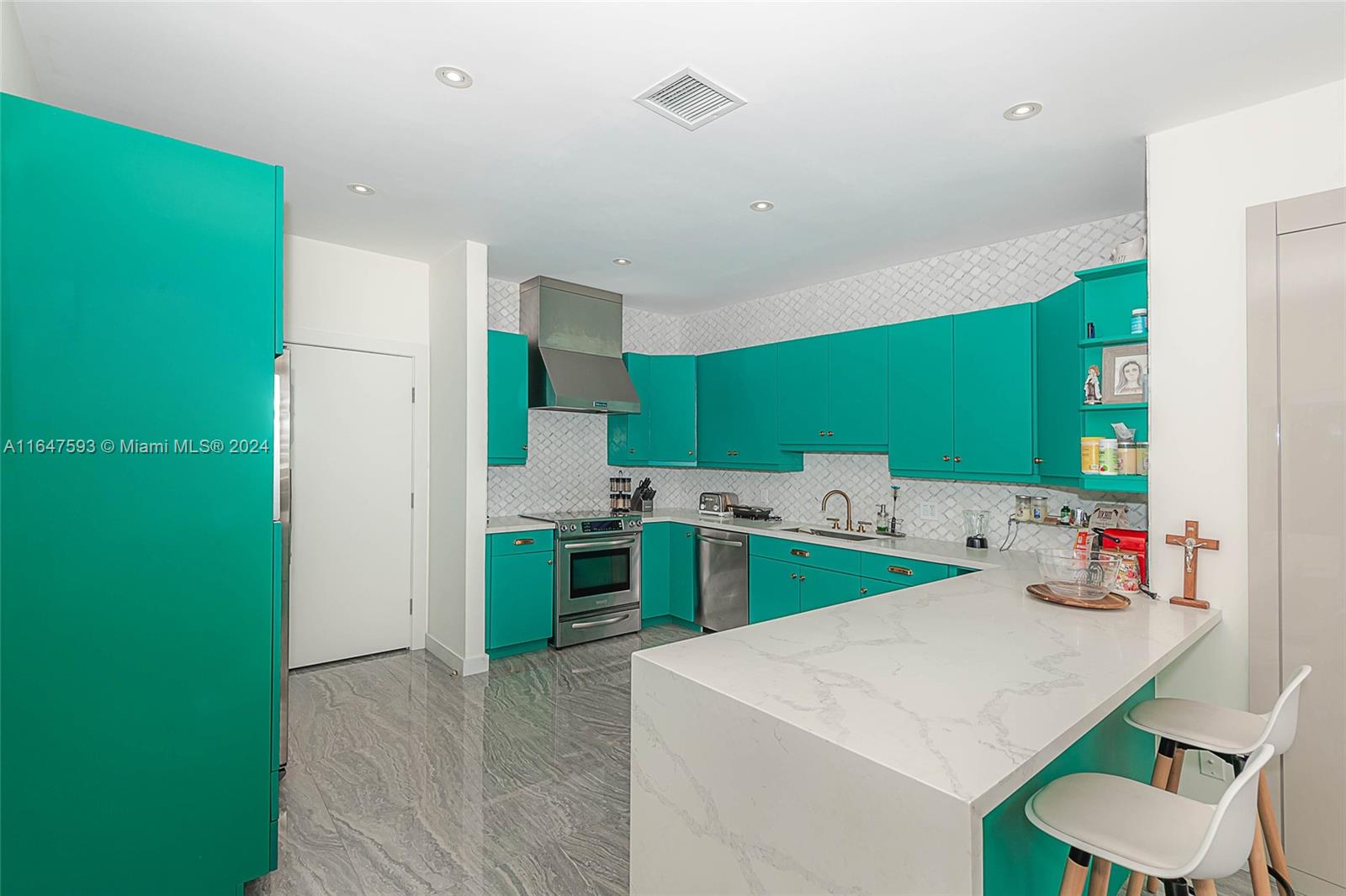 L HERMITAGE - Residential