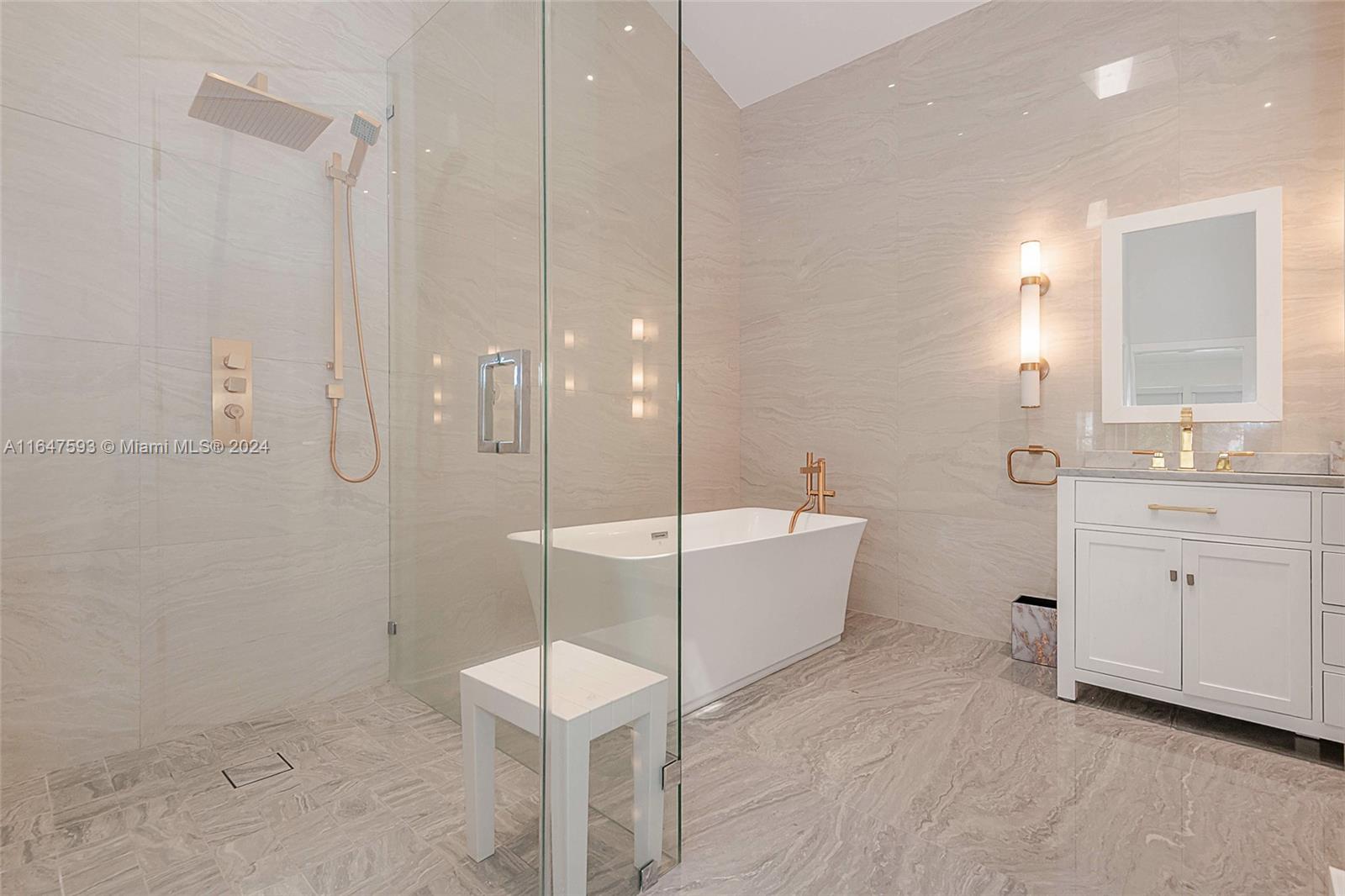 L HERMITAGE - Residential