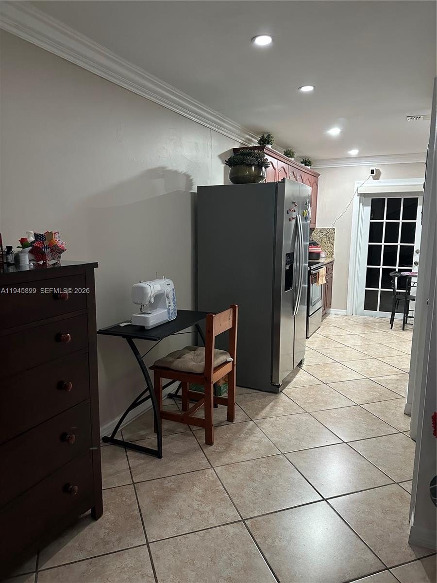 MILLER DREAM TOWNHOMES CO - Residential