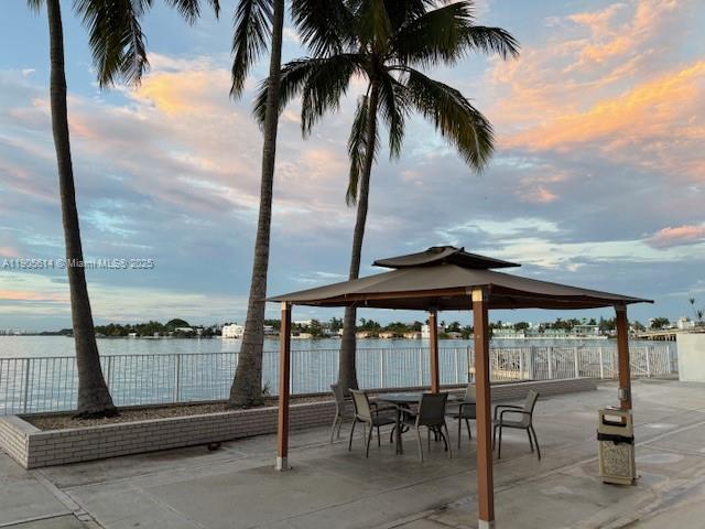 KENNEDY HOUSE CONDO - Residential Lease