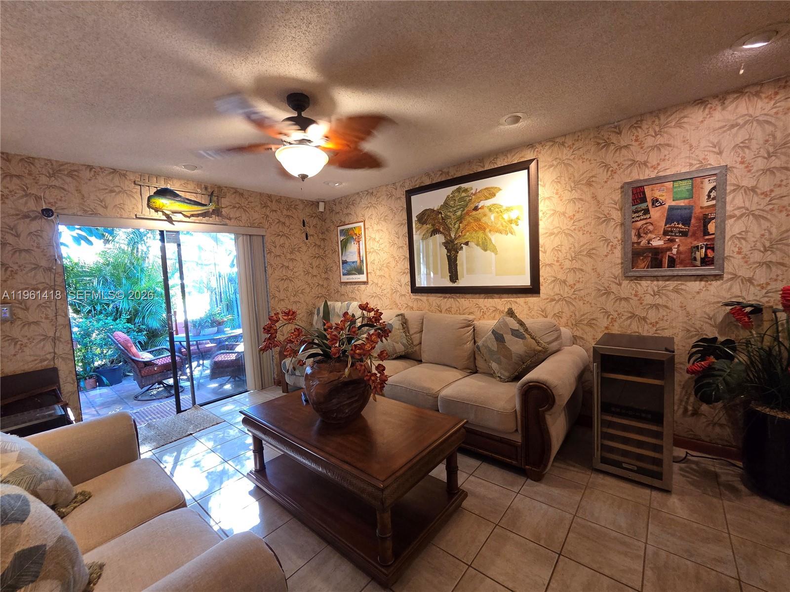 HEFTLER TOWNHOUSES AT RED - Residential