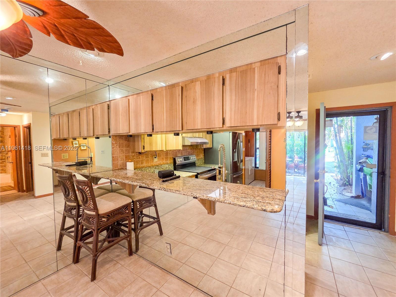 HEFTLER TOWNHOUSES AT RED - Residential