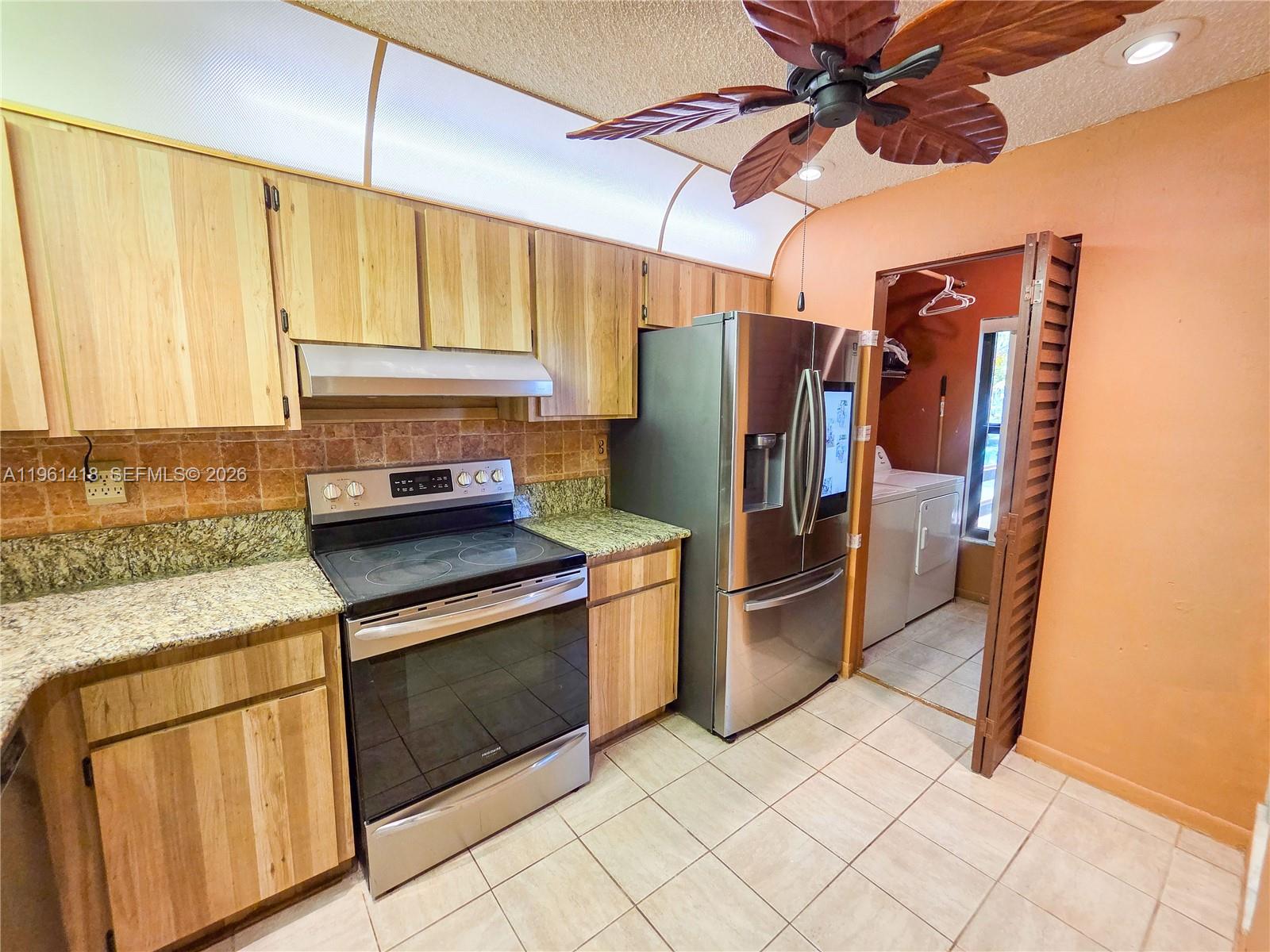 HEFTLER TOWNHOUSES AT RED - Residential