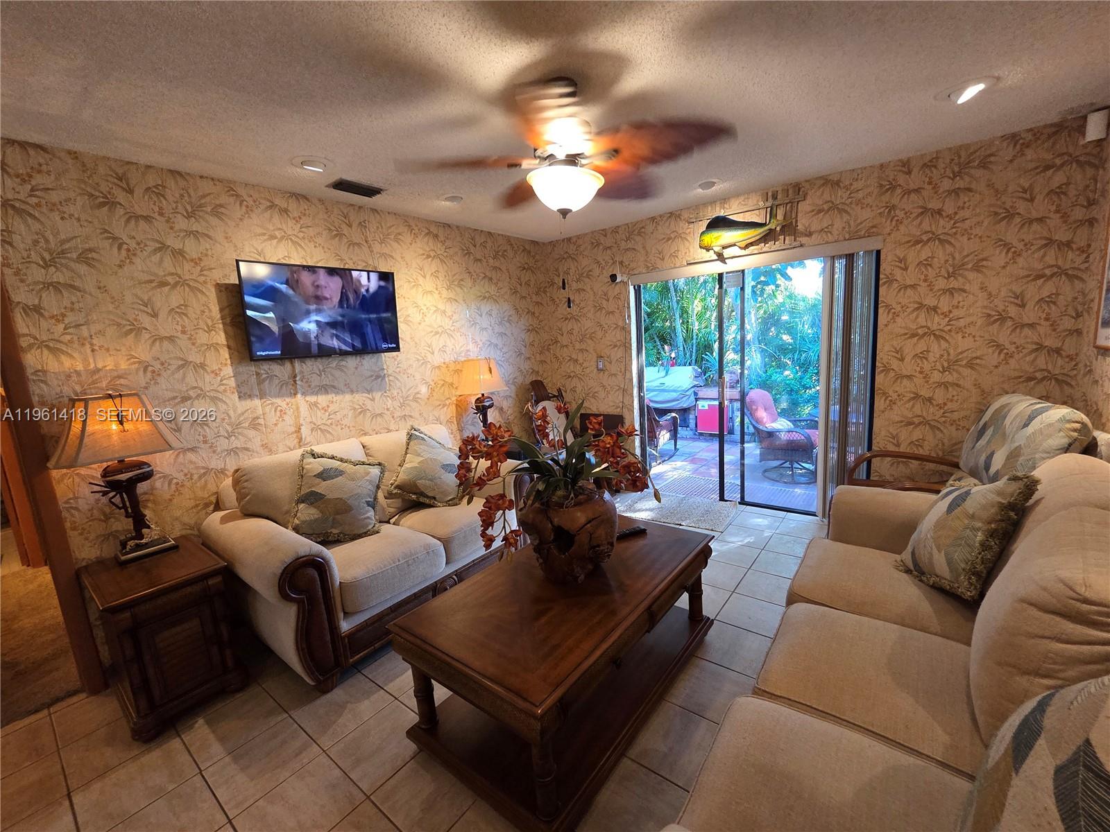 HEFTLER TOWNHOUSES AT RED - Residential