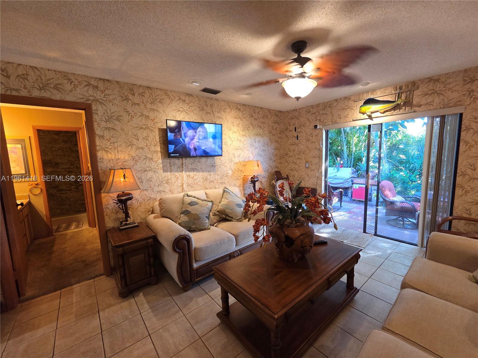 HEFTLER TOWNHOUSES AT RED - Residential