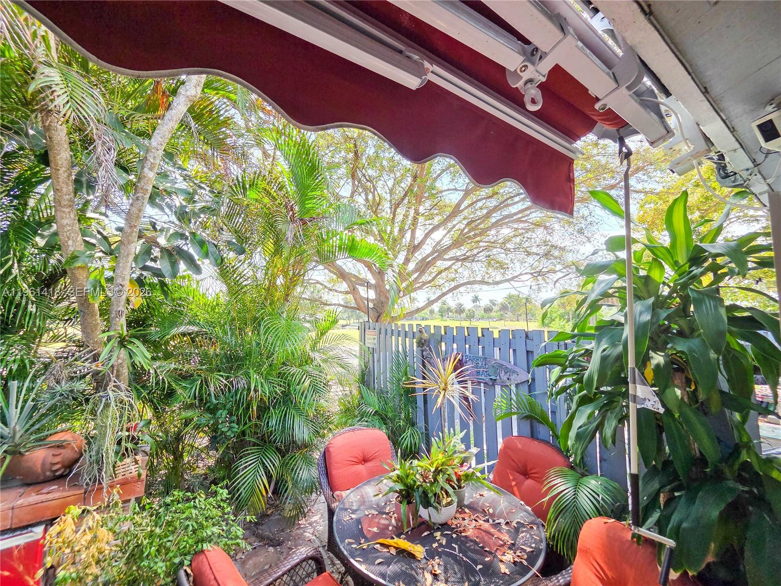 HEFTLER TOWNHOUSES AT RED - Residential