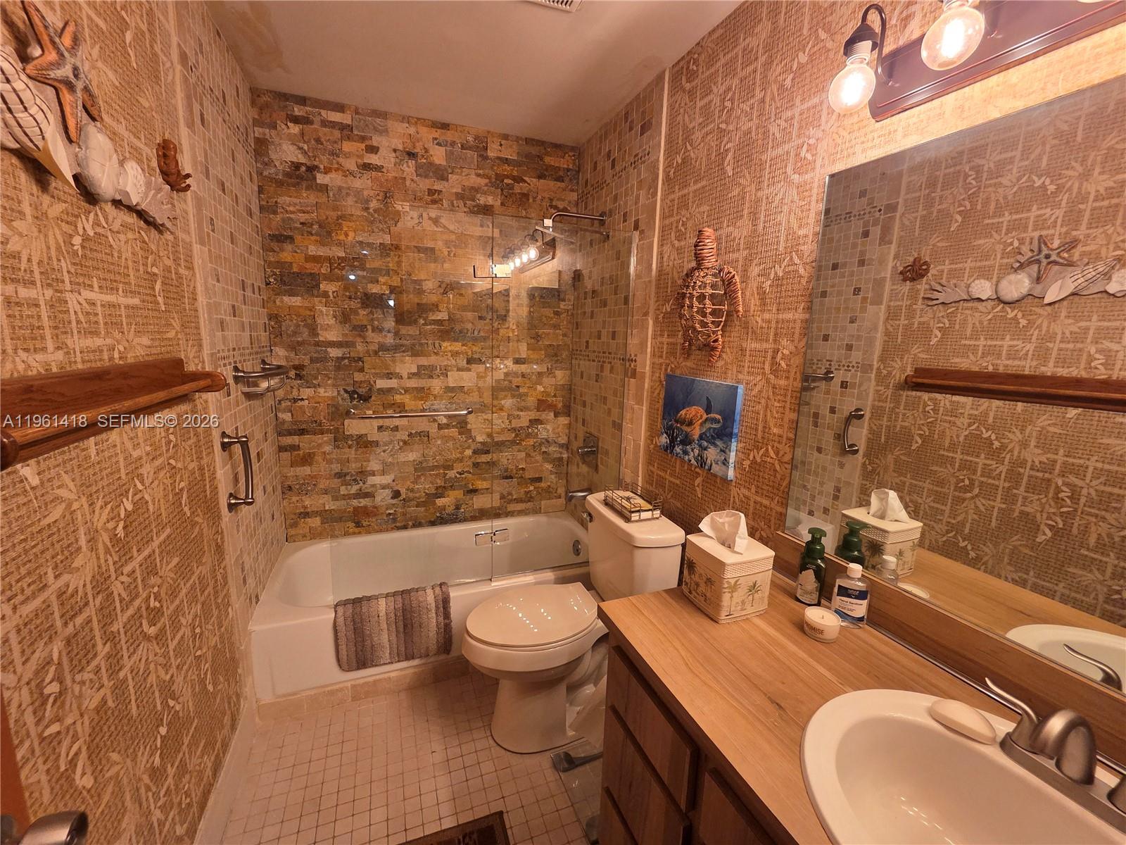 HEFTLER TOWNHOUSES AT RED - Residential