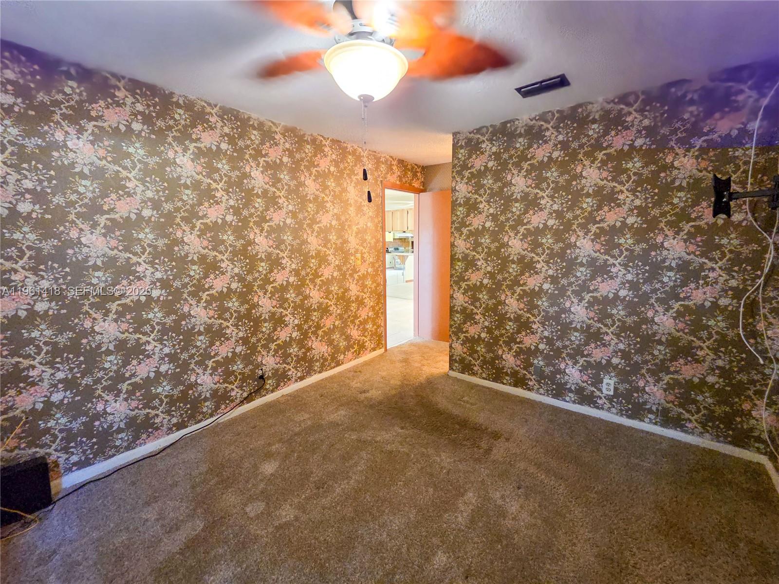 HEFTLER TOWNHOUSES AT RED - Residential