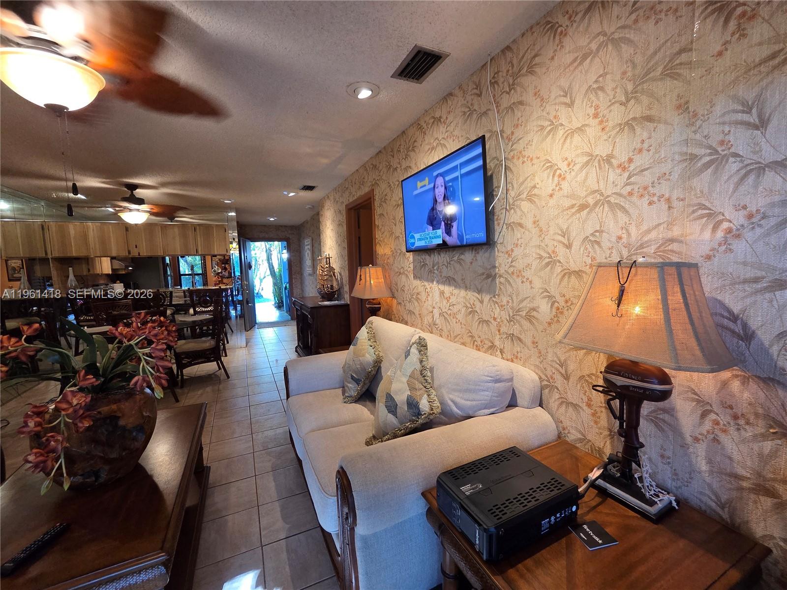 HEFTLER TOWNHOUSES AT RED - Residential