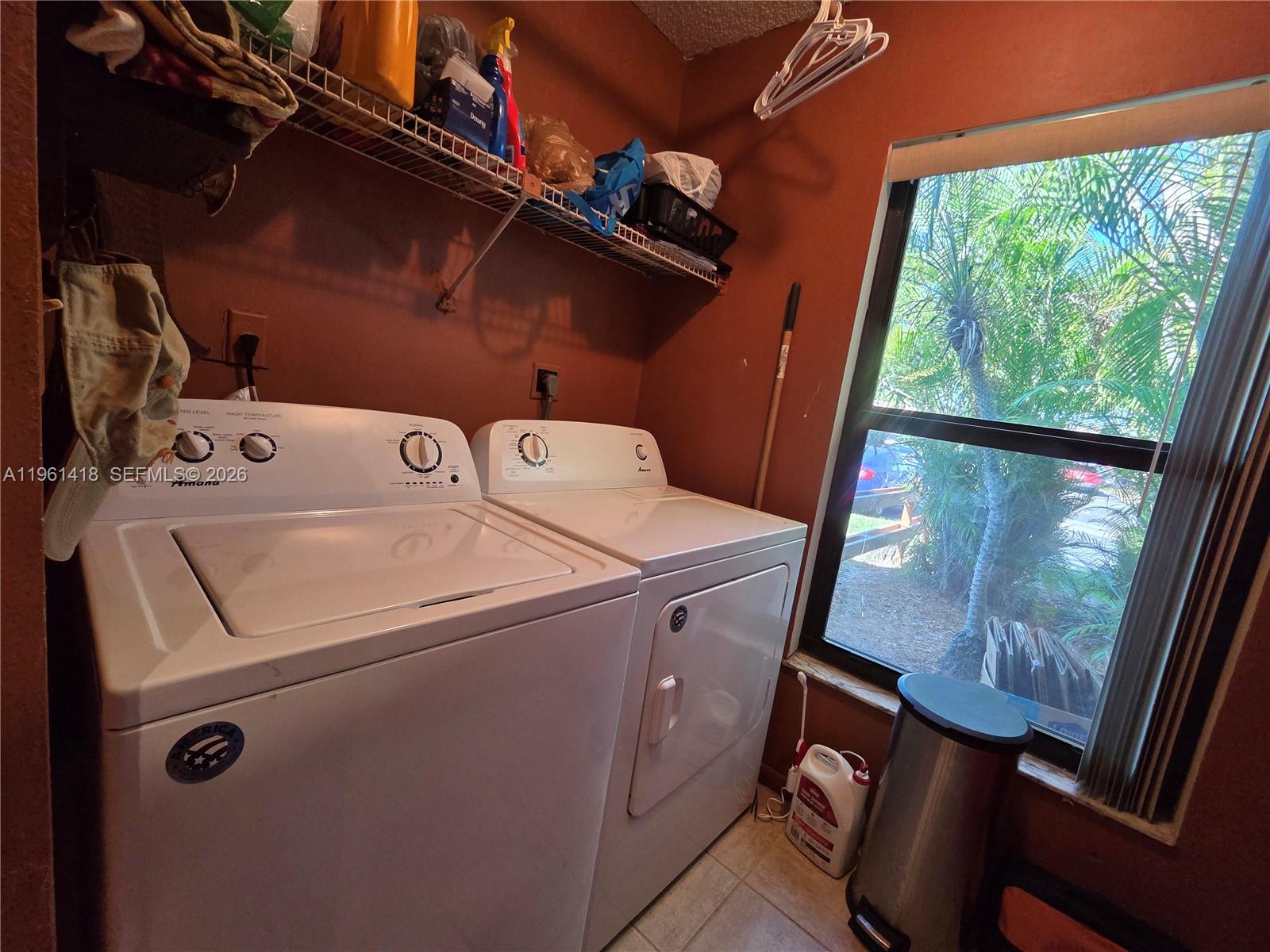 HEFTLER TOWNHOUSES AT RED - Residential