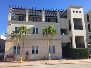Prime office space available in the Heart of Coral Gables!This well-appointed suite features multiple private offcices, a welcoming reception area, a spacious conference room, and a fully equipped kitchen.