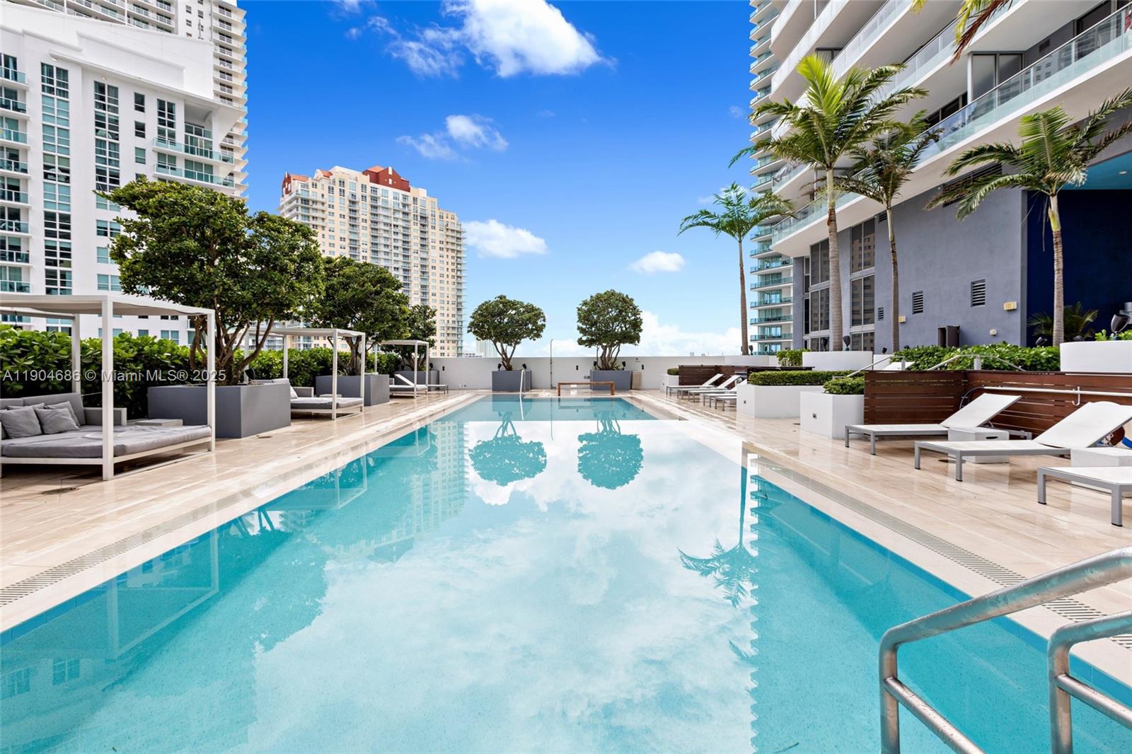 BRICKELLHOUSE CONDO - Residential