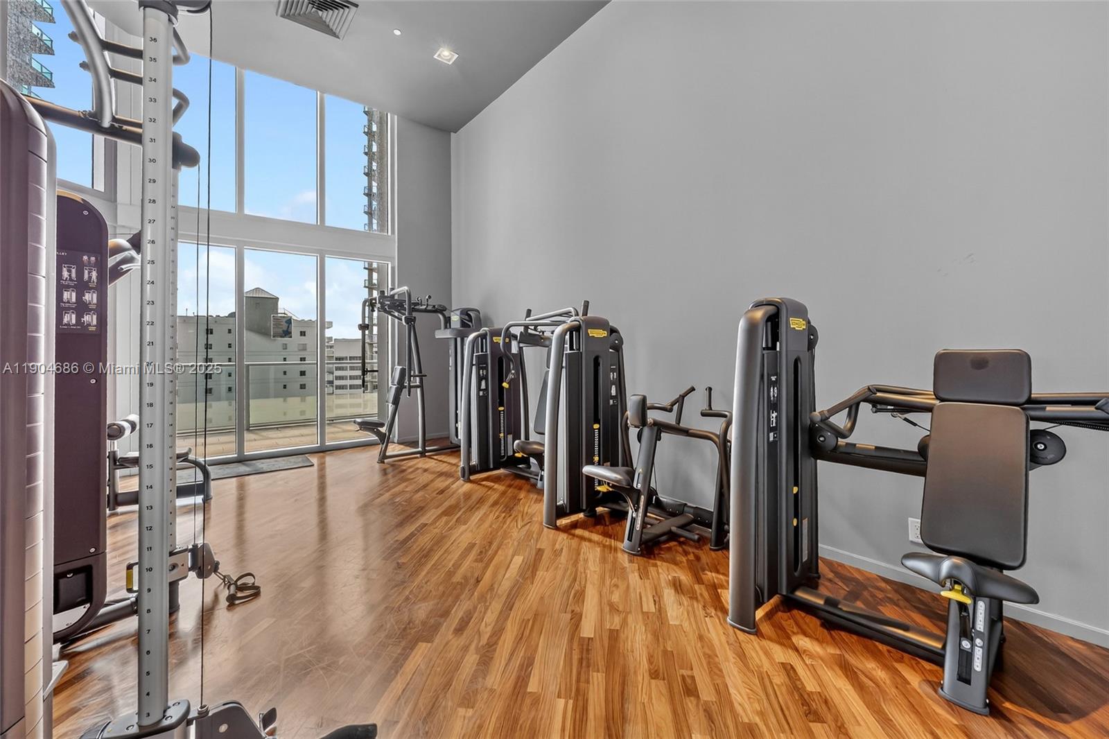 BRICKELLHOUSE CONDO - Residential