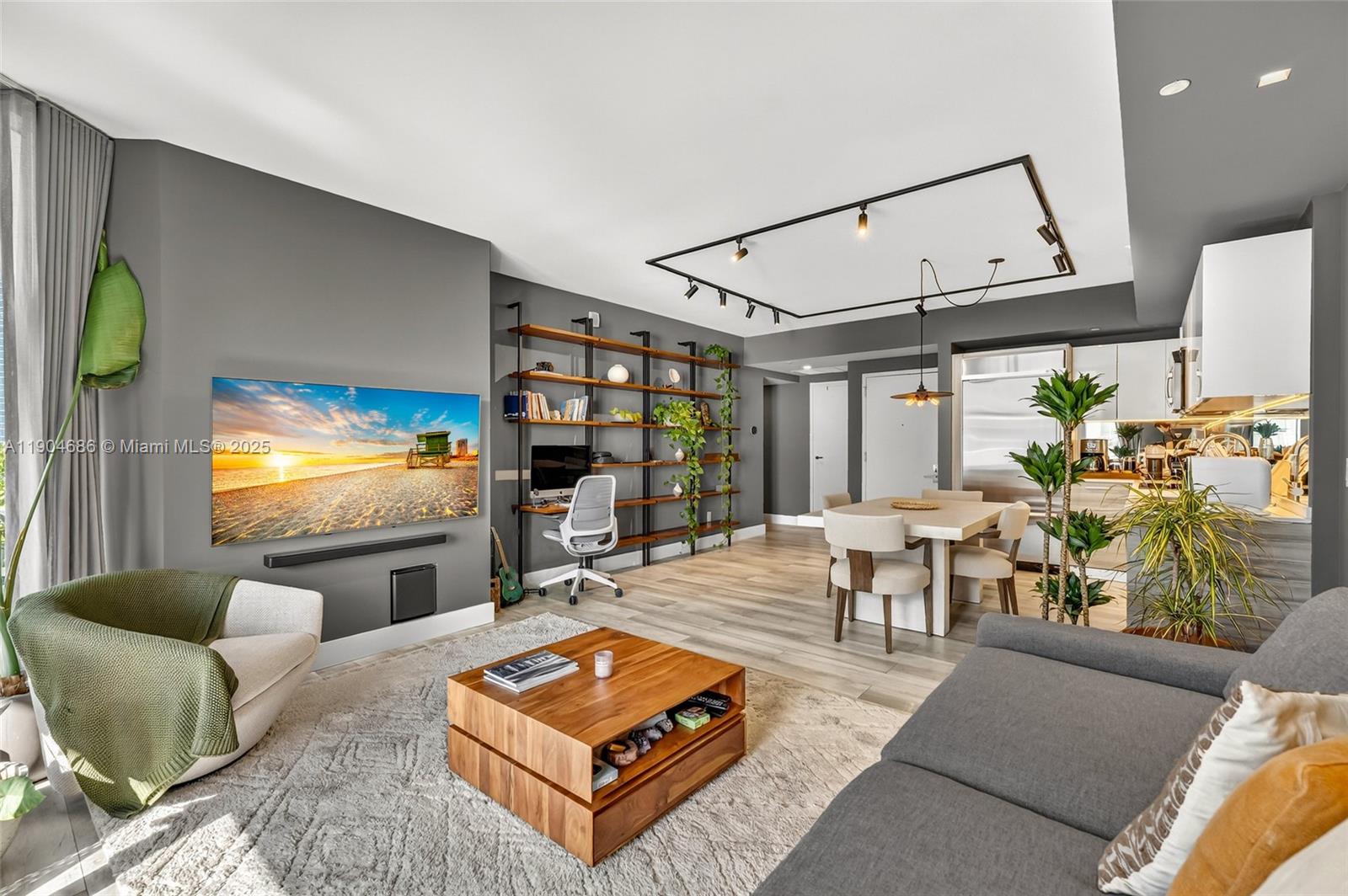 BRICKELLHOUSE CONDO - Residential